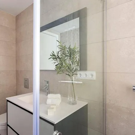 Lovely Up To 6 Guests Apartamento Munique